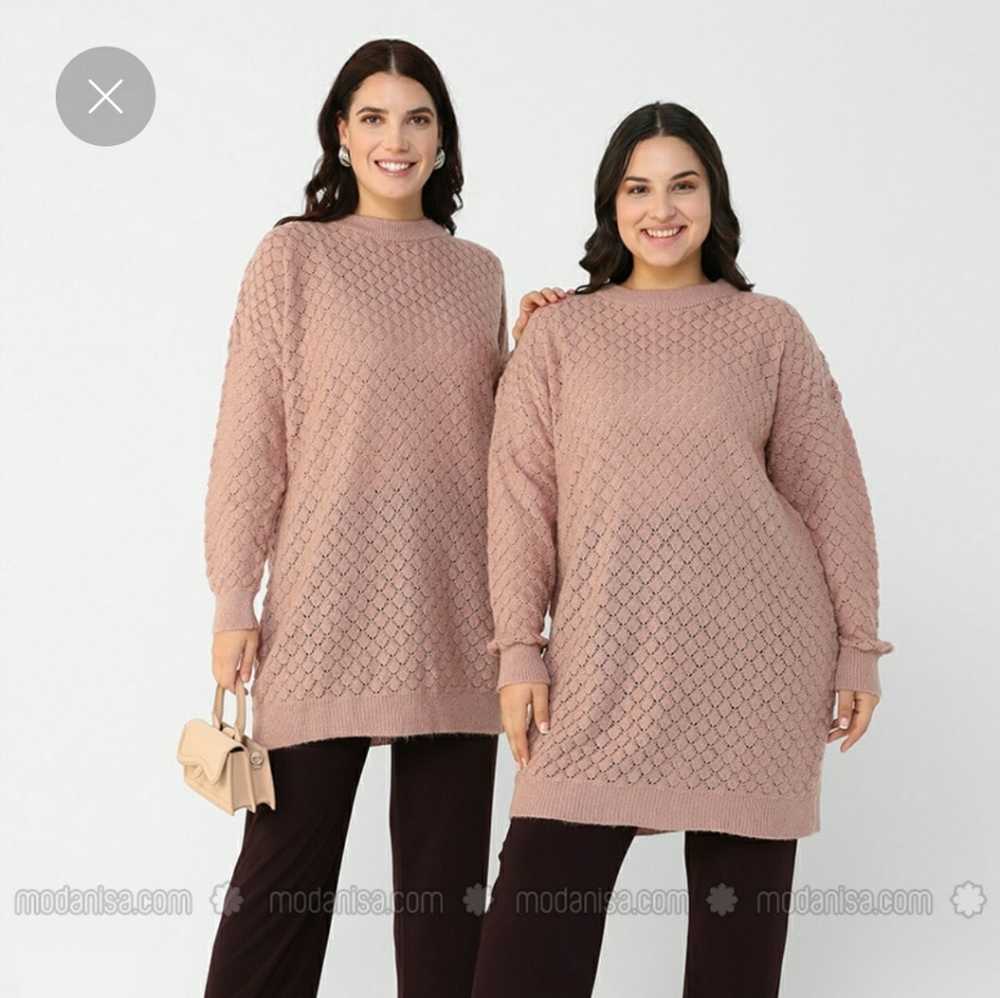 Plus size women's cable knit sweater size 16/18